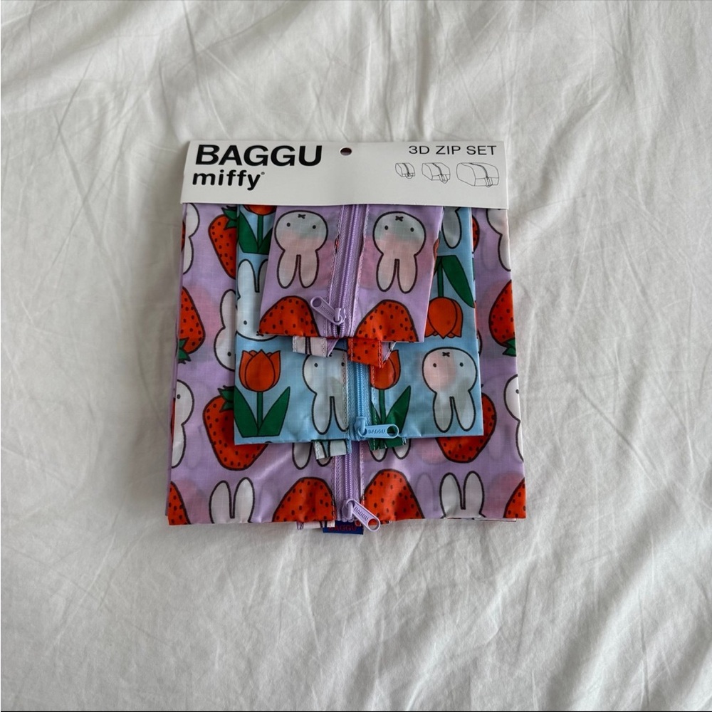 Miffy x baggu 3d zip set UO exclusive